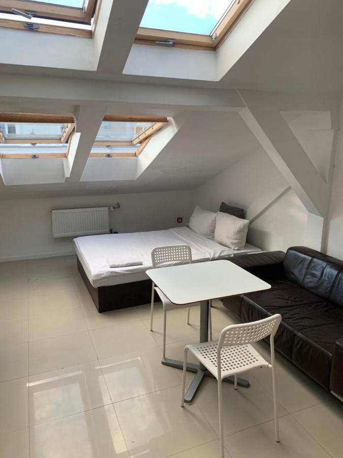 Apartamenty Hoza Attic Studio 바르샤바 외부 사진